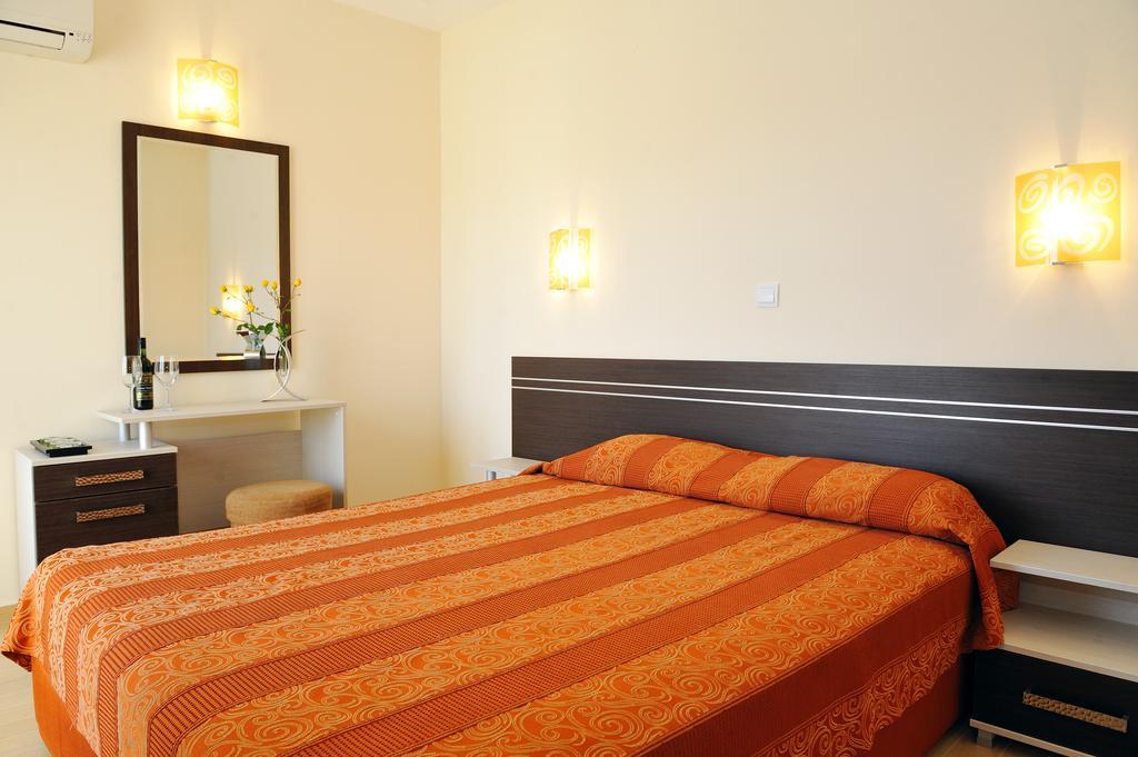 Hotel Iris Nessebar Værelse billede